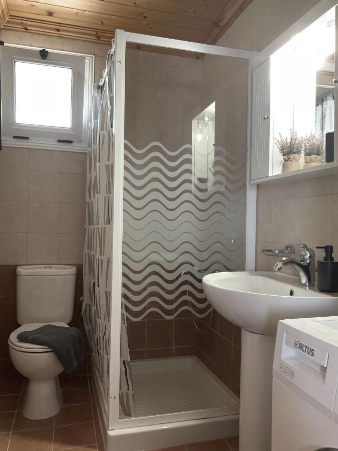Vlastaras Apartment Sivota  Ruang foto